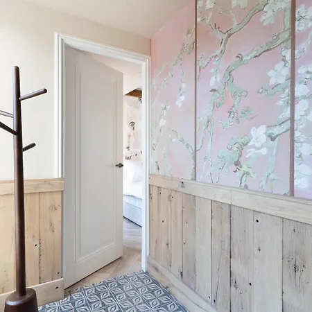Stonebridge Boutique - Centre Apartment *