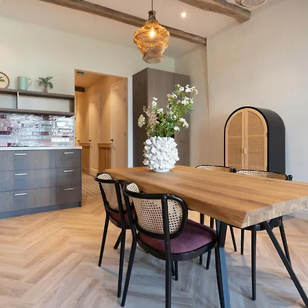 Stonebridge Boutique - Centre Apartment