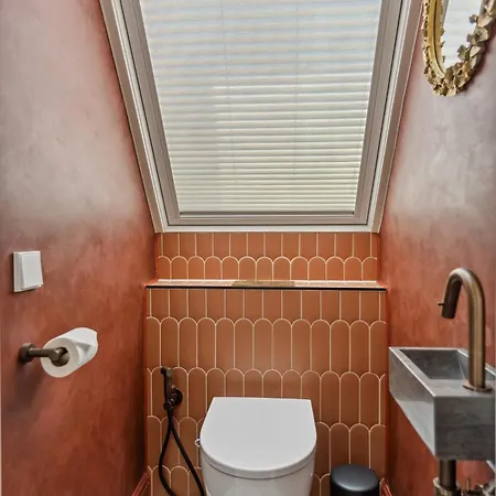 Stonebridge Boutique - Centre