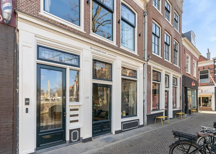 Stonebridge Boutique - Centre *