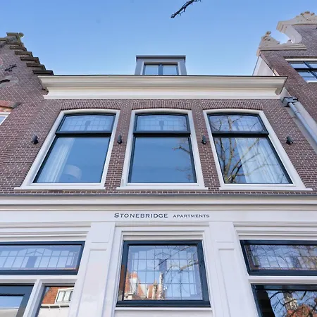Stonebridge Boutique - Centre Apartment